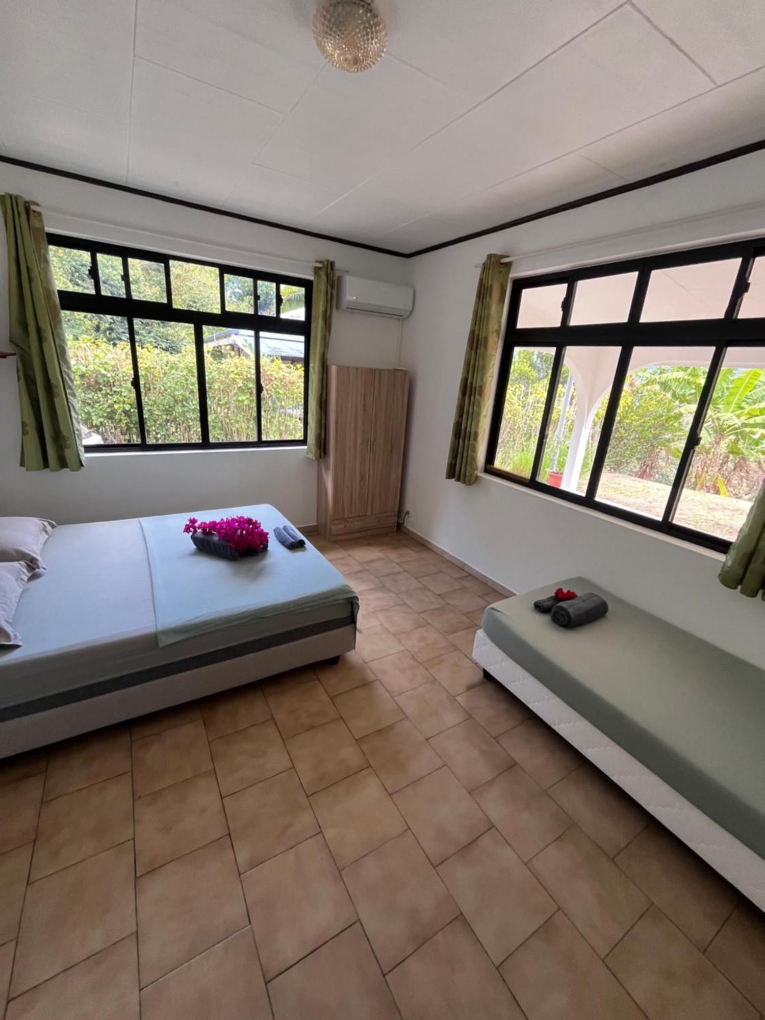 Tiki Lodge Hiva Oa Atuona Eksteriør bilde