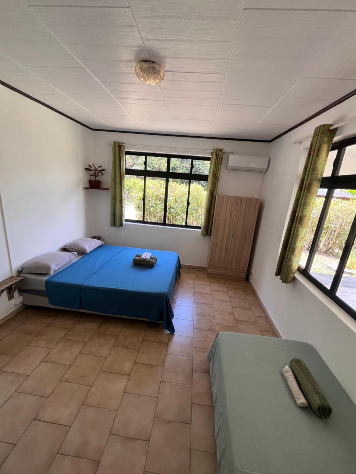 Tiki Lodge Hiva Oa Atuona Eksteriør bilde